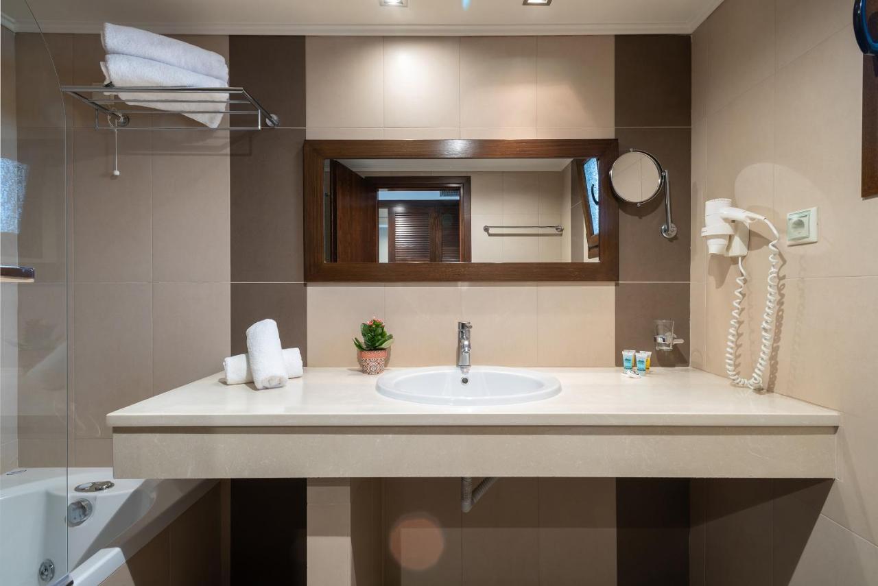 Otel Porto Plaza 4*