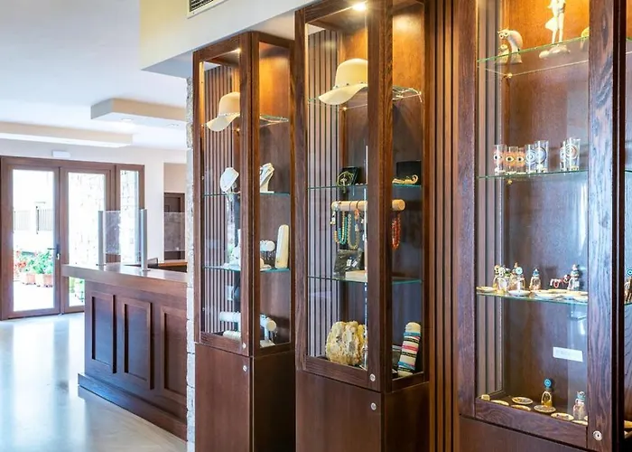 Porto Plaza Hotel