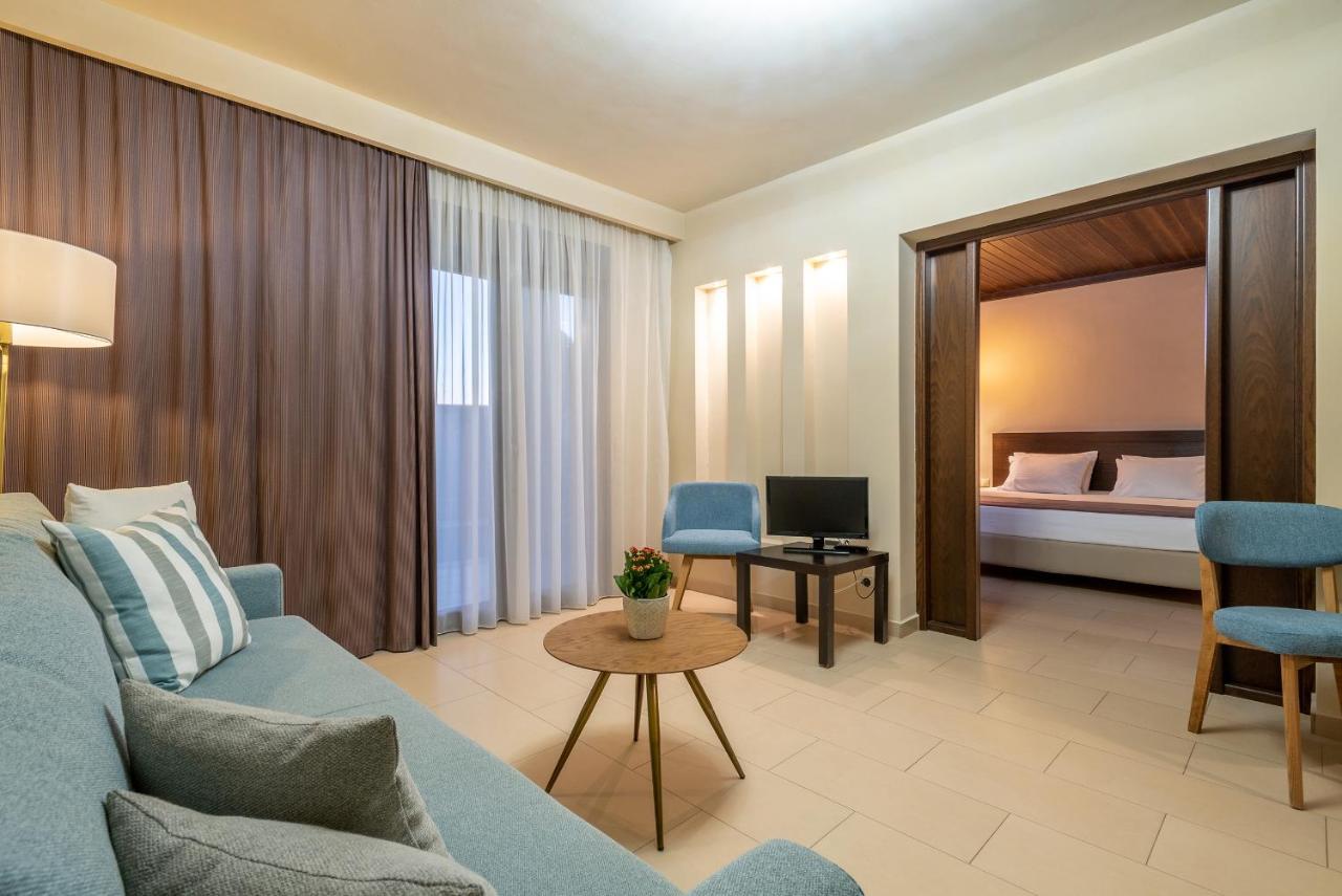 Porto Plaza Hotel