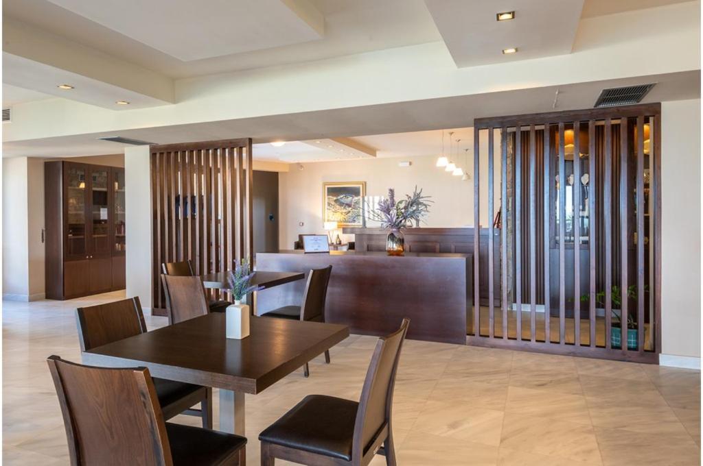 Porto Plaza 4*